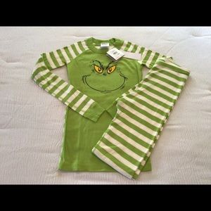 NWT Hanna Andersson Grinch Pajamas